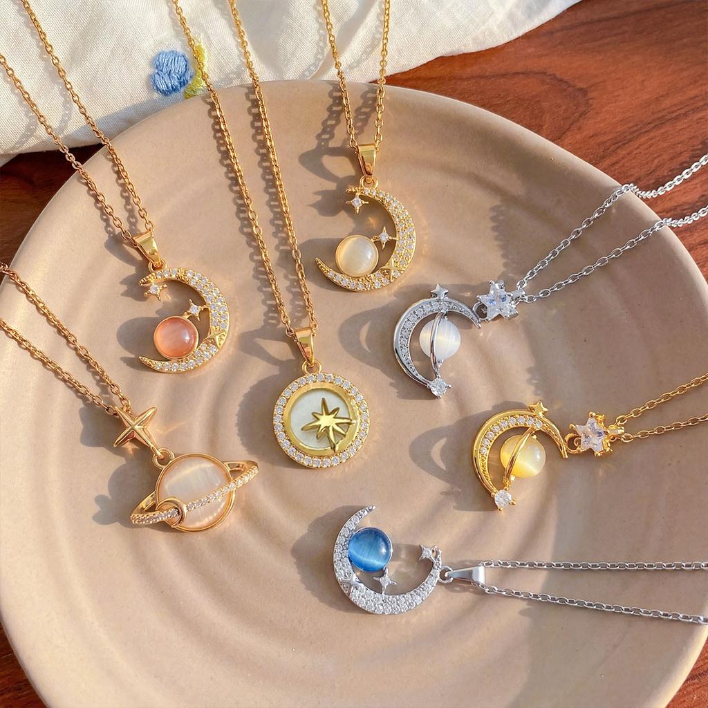 Necklace Women's New Dream Planet Series Exquisite Necklace Niche Design Light Luxury Fashion High-end Titanium Steel Accessories