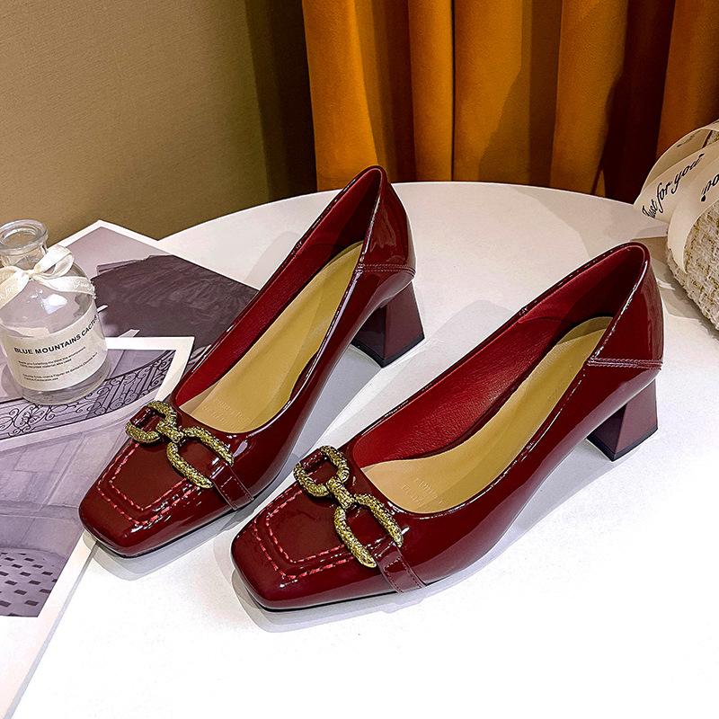 Square head high heels women's thick heels are not tired feet new spring and autumn red wedding shoes medium heel light mouth single shoes