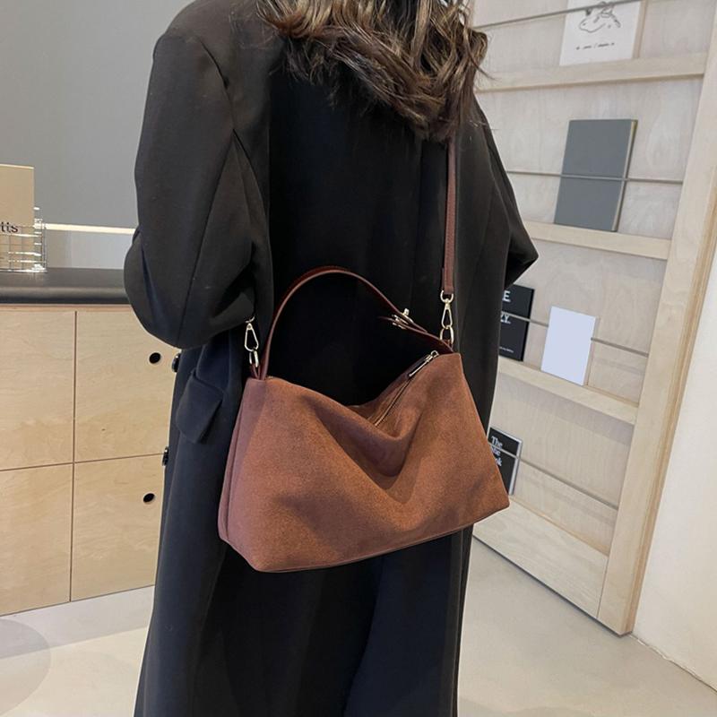 Vintage Women's Solid Color Bucket Small Crossbody Bag Autumn and Winter Matte Leather Adjustable Shoulder Bag for Work, Travel