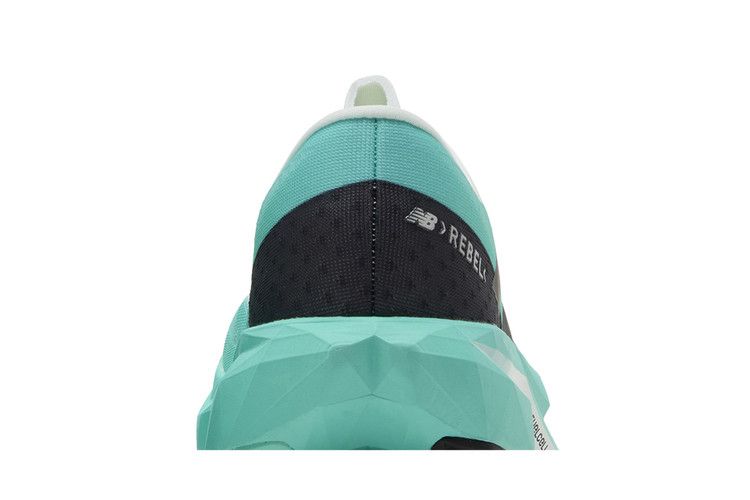 New Balance FuelCell Rebel V4 Cyber Jade