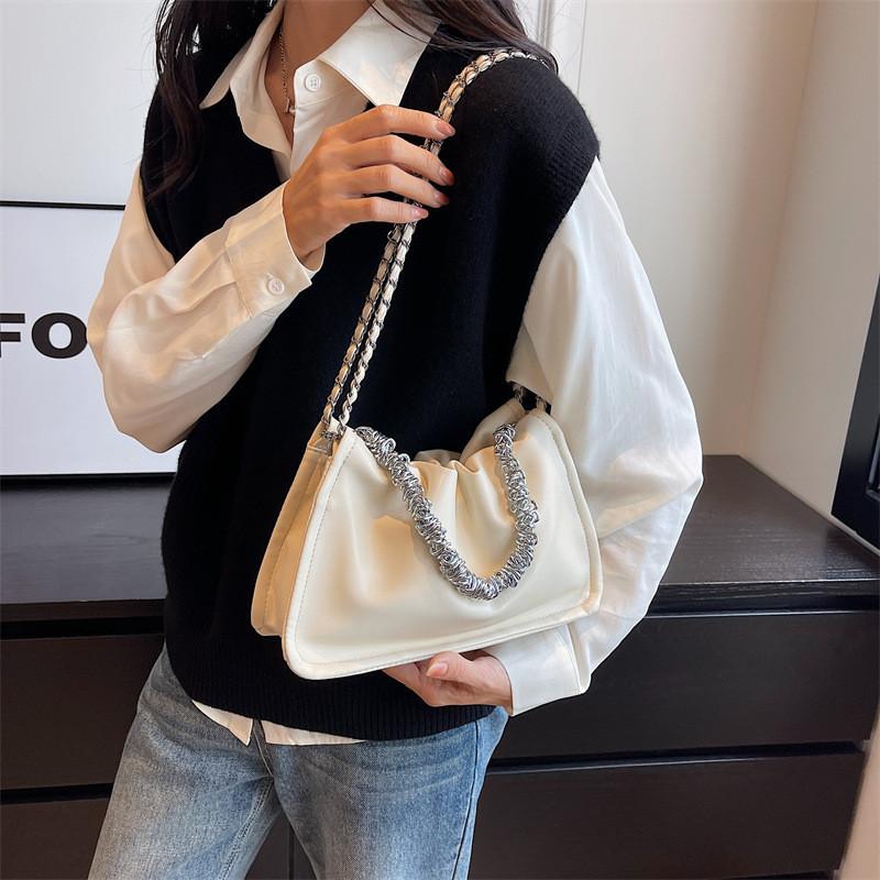 Small Vintage Pleated Shoulder Bag Women's Summer 2023 New Korean Retro Chain Crossbody Bag