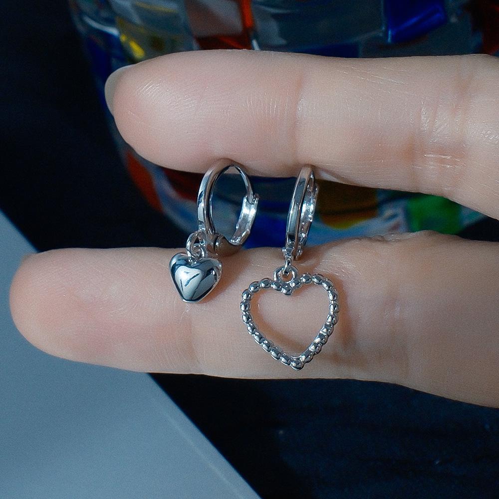 Elegant Asymmetrical Heart Ear Cuffs: Chic & Versatile Fashion Accessories