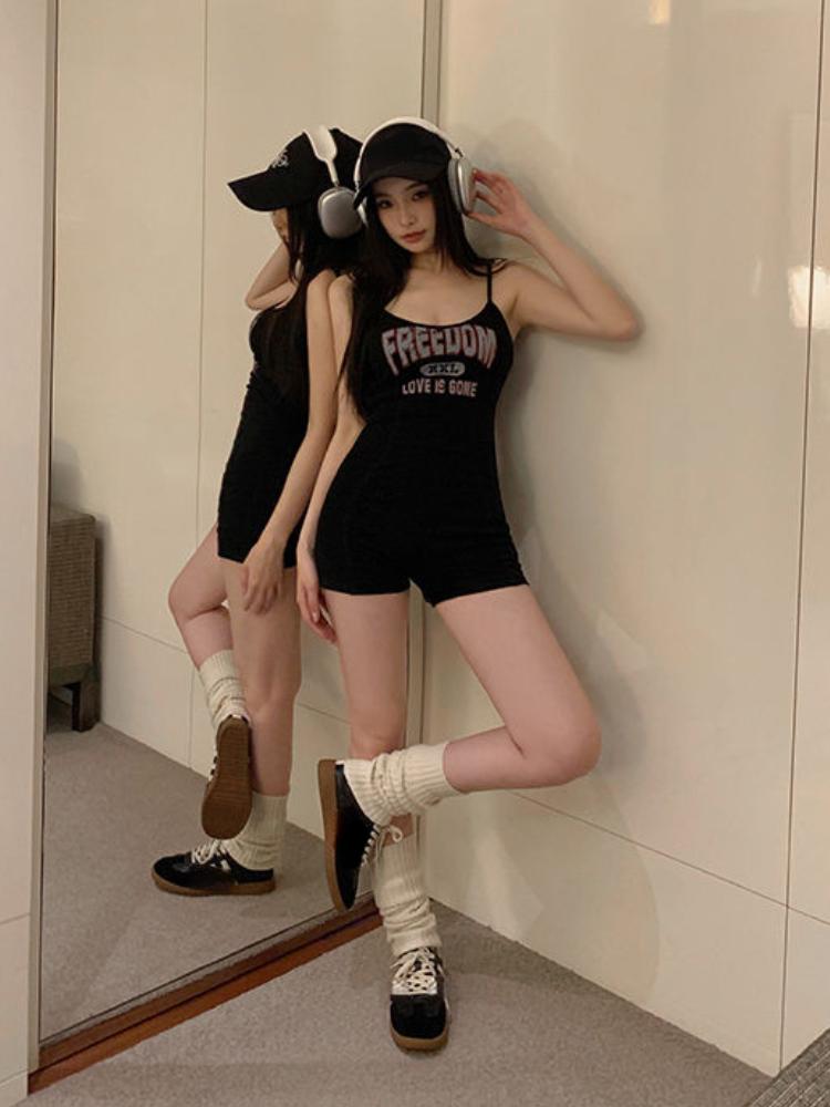 Süßer Hosenträger-Overall mit Grunge-Briefaufdruck, würziges Mädchen, Sommer, Y2k, schwarze Leggings, Damenmode, schlanker Overall, Shorts, neu