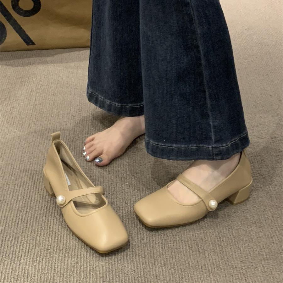 Square head Mary Jane shoes women's shoes spring and autumn 2025 new thick heel with French style with skirt temperament single shoes