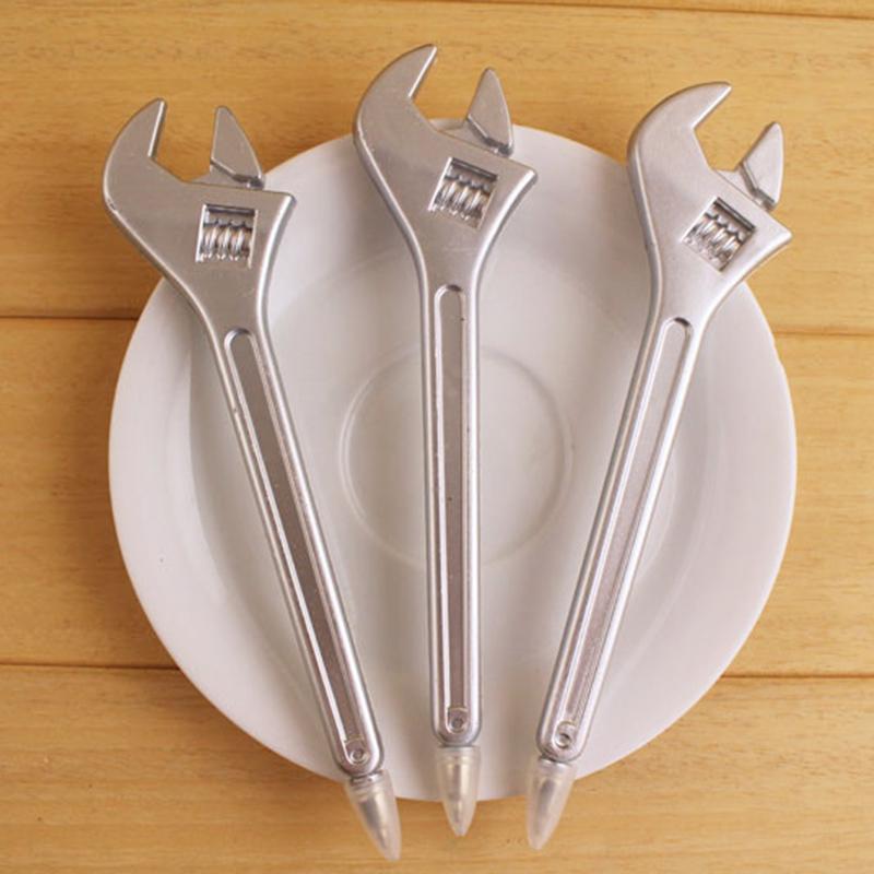 6Pcs/Lot Random Style Simulation Hardware Tools Ballpoint Pens Creative Hand Knife Hammer Design Writing Pens for Office School