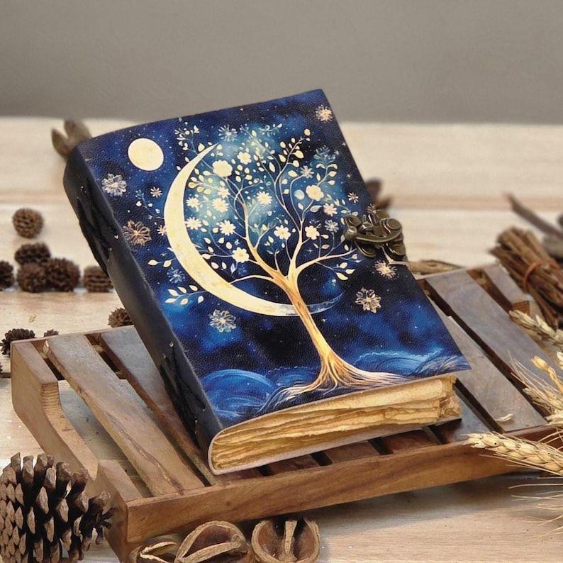 

Кожаный журнал-гримуар «Древо жизни»: Викканская Книга Теней. 7 x 5 in - 100 Page