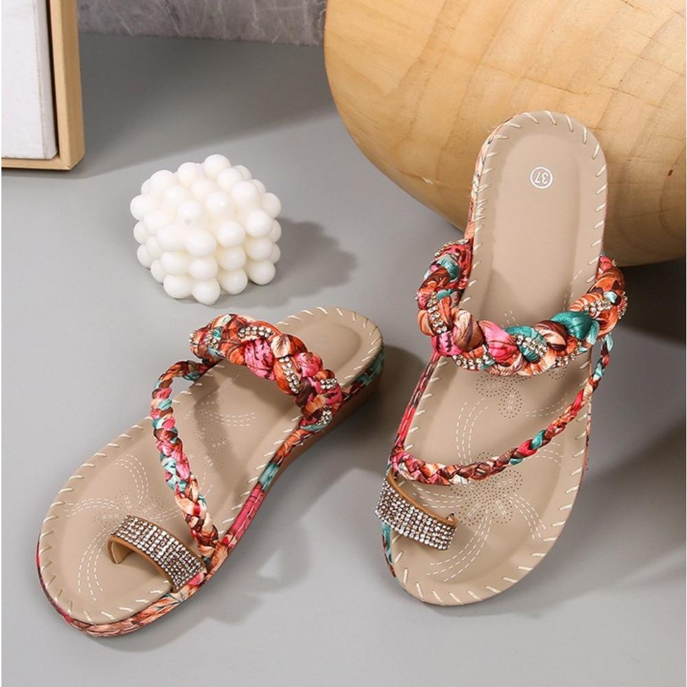 Fashion Slippers for Women's 2025 New Low Heel Fashion Wood Bead Water Diamond Slippers Slope Heel Comfortable Large Sandals for Women