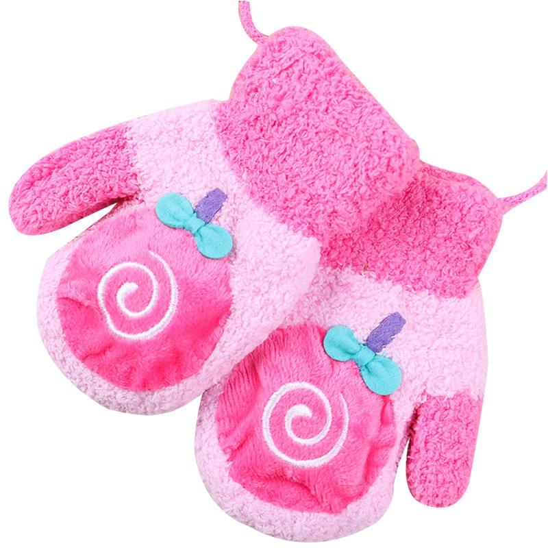 Autumn and winter warm coral fleece children's gloves cartoon knitted gloves baby soft neck pronunciation gloves