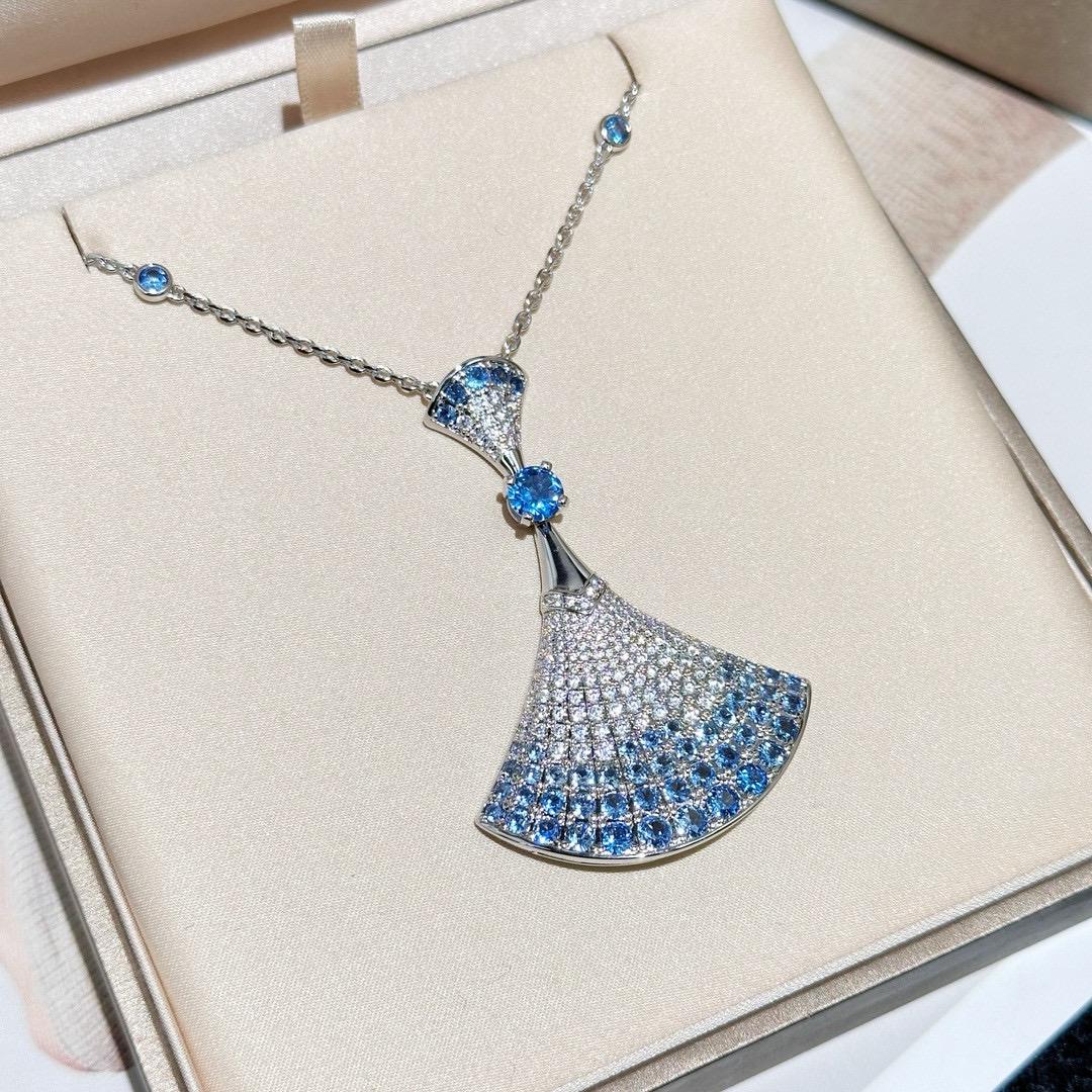 

Latest Hot Brand Vintage Women s Necklace Luxury Jewelry For Women Pure 925 Silver Skirt Shape Designer Pendant Chain Necklaces синий