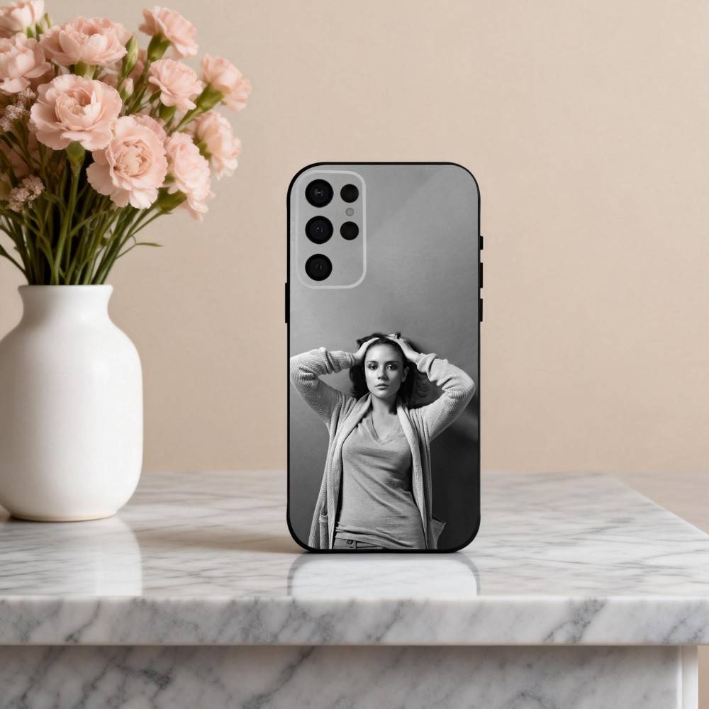 Actress C-Catalina S-Sandino Moreno Phone Case For Samsung S25,24,23,22,30,21,10,9,Ultra,Plus,Lite,FE,4,5 G Soft Black Case