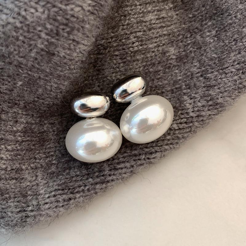 Silver Needle S Home Flat Round Steamed Bread Pearl Stud Earrings Women'S Explosive Light Luxury High Temperament Earrings Earrings