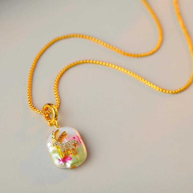 

2024 Stylish Fawn Pendant Necklace with Colorful Pearls & Zircon Accents
