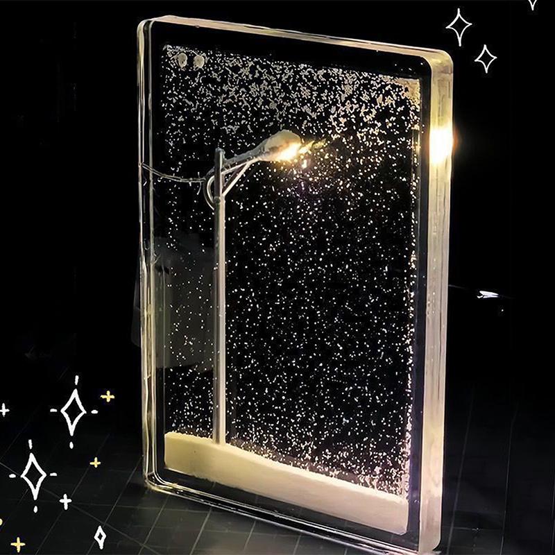Lampe de Nuit Fluide Petite Scène de Neige Lampadaire Nuit Enneigée Simulation de Neige Fait Main Paquet de Matériel DIY Décor de Bureau