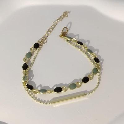 French Retro Double-Layer Bracelet: Stylish Light Luxury Bangle for Women.
