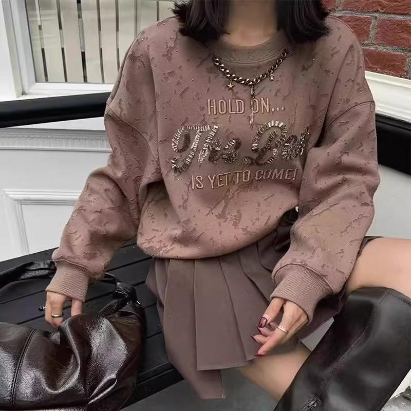 Plus Size Women’s Autumn/Winter Sweatshirt with Inlaid Diamond Letter Chain Design
