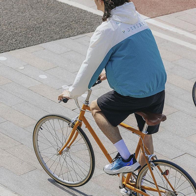 Li Ning Sport Lifestyle Serie Buchstabenprint Kapuzen Windjacke Herren Jacke Schwarz Off-White AFDT379-7