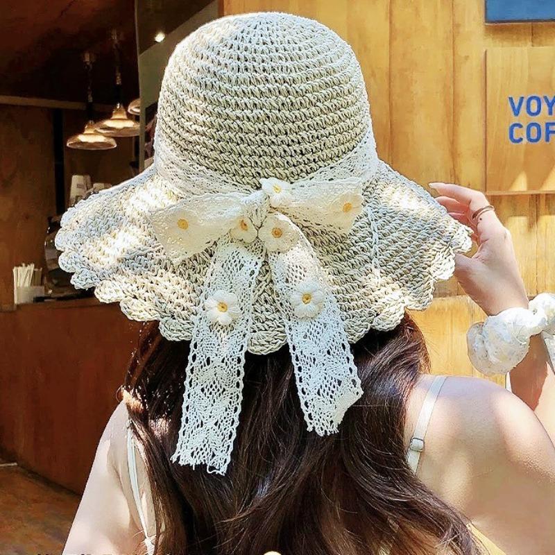 Damen-Sonnenhut Spitze Kleine Gänseblümchen Bandbreite Strohhut Damen Sommer Reise Outfit Sonnenschutz Offen gewebter Hut