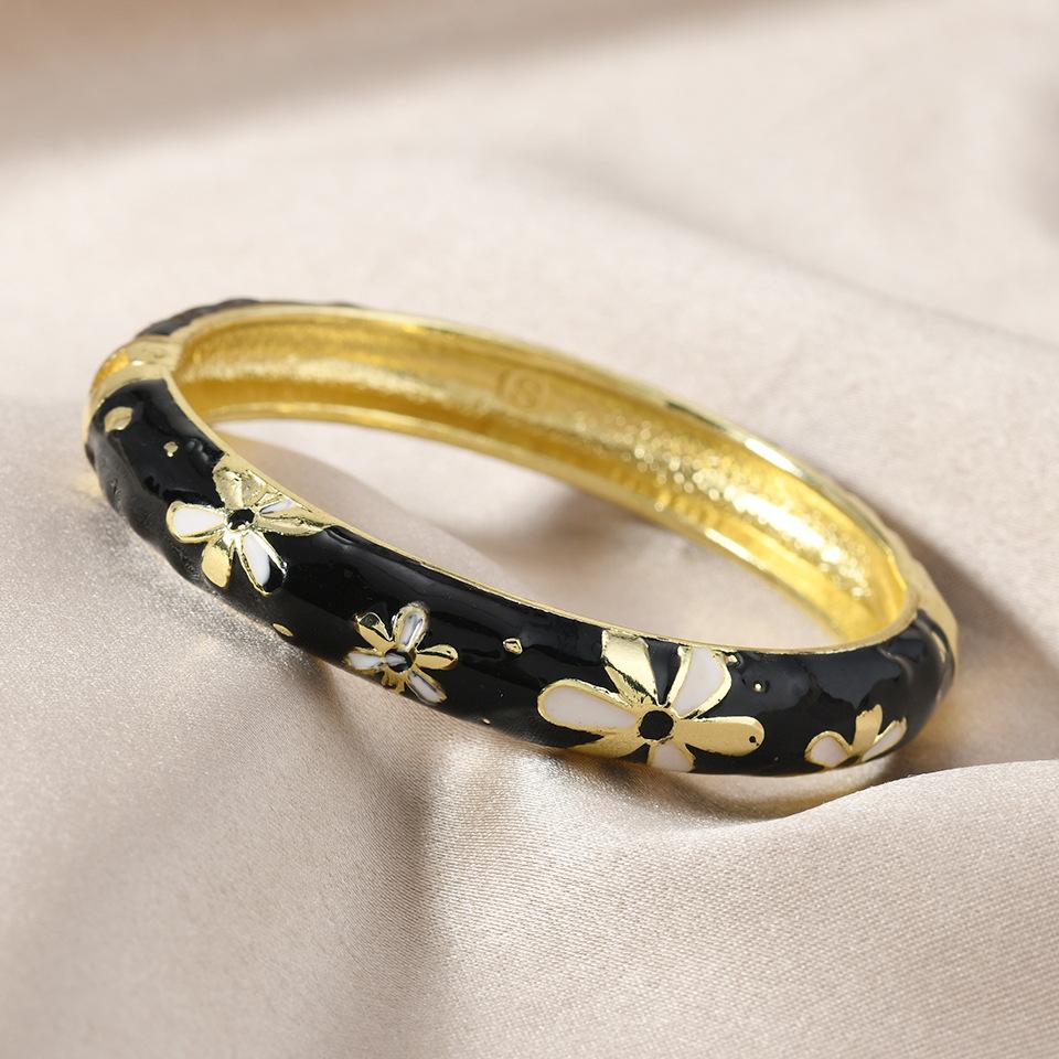 Enamel Dripping Oil Painted Open Opening Fashionable Simple Versatile Bracelet