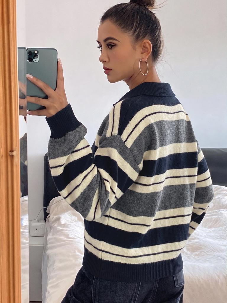 2026 Autumn/Winter Women's Color Block Striped Knit Sweater - Casual, Loose Fit with Lapel