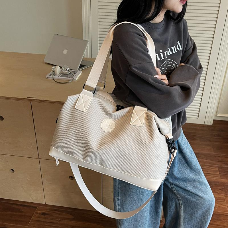 Travel bag Large capacity lightweight storage Fitness sports bag Yoga swimming shoulder handbag