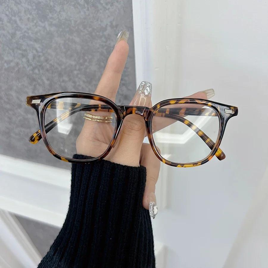 Fashion Vintage Square Clear Lens Classic Eyeglasses Frame Male Elegant Glasses Men Women Transparent Lens