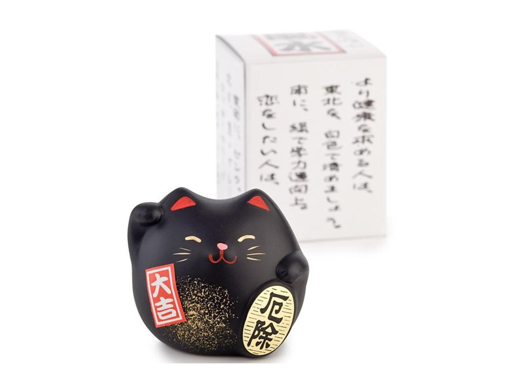 Statua maneki neko - salute