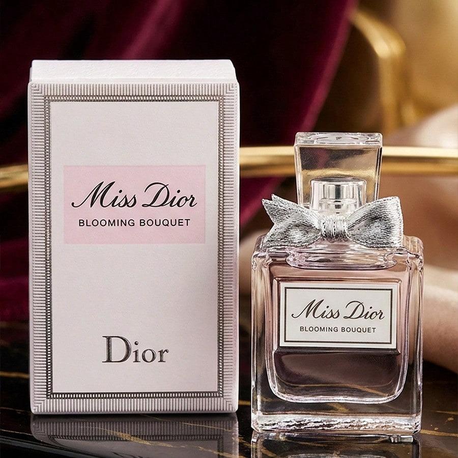 Dior Miss Dior Blooming Bouquet Eau de Toilette 5ml | Mini Travel Size Perfume for Women | Floral Fragrance