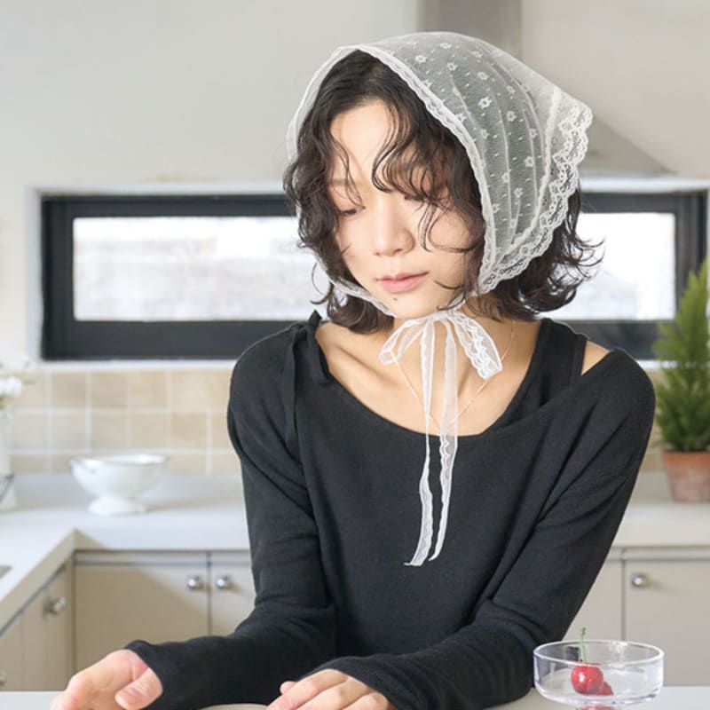 The GREEN Lab Lace Trim Floral Scarf (2colors)