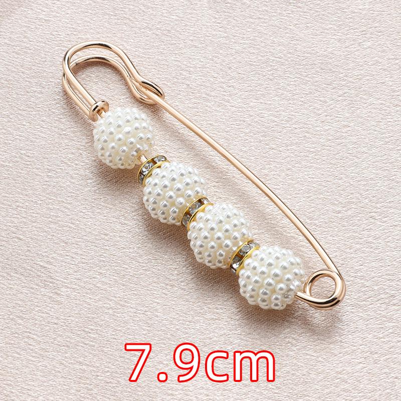 Waist-Cinching Pin: Transform Pants with This Anti-Exposure Brooch Accessory
