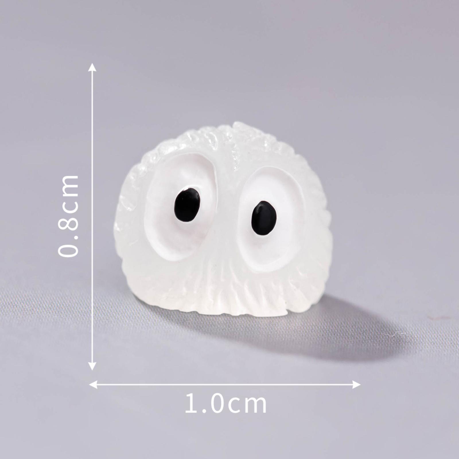 

Glow-in-the-Dark Resin Figurine Micro-Scenery Decorative Ornament Cartoon- Adorable Viral Glowing Desktop Craft Item One Size
