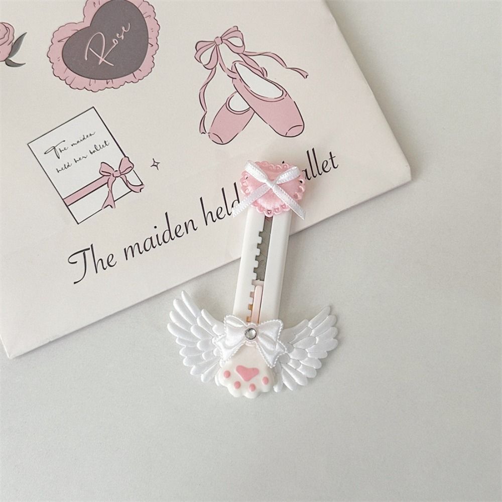 Mini Bowknot Style Utility Knife Lightweight Cat Paw Mail Knife Compact Exquisite Express Box Knife белый