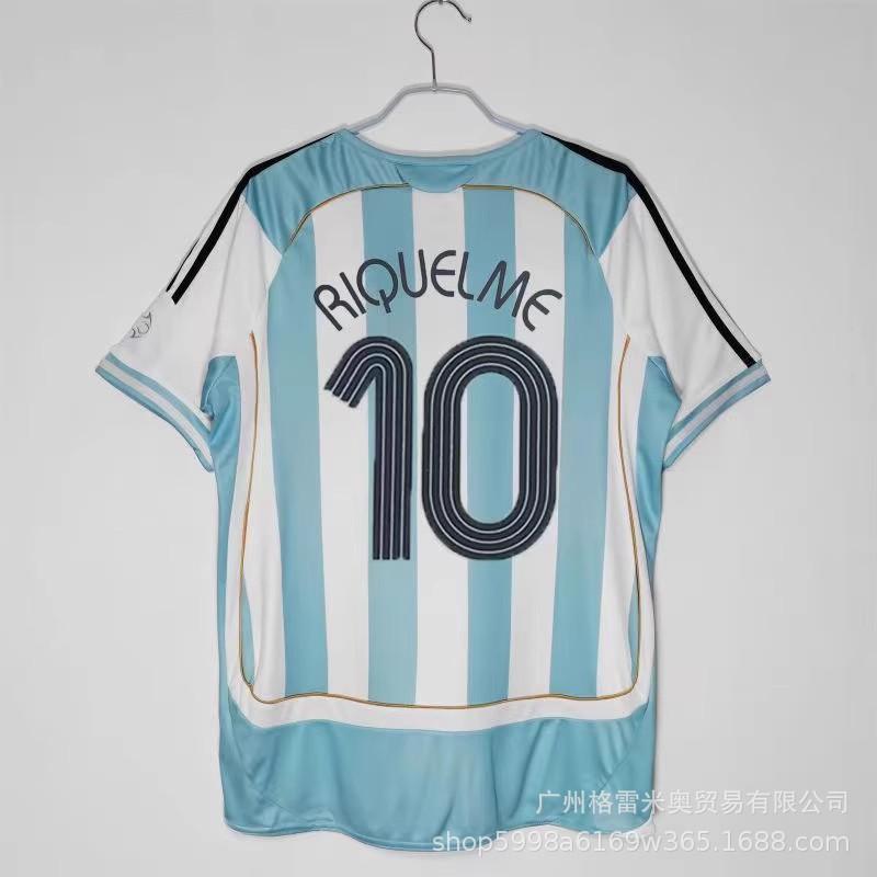 La migliore maglia retro da star del calcio mondiale dell'anno, Messi C Ronaldo, Neymar Zidane Henry maglia da calcio