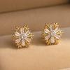 1 Pair Snowflake Stud Earrings for Women, Cubic Zirconia Wedding Engagement Statement Earrings, Winter Snowflake Jewelry Accessory