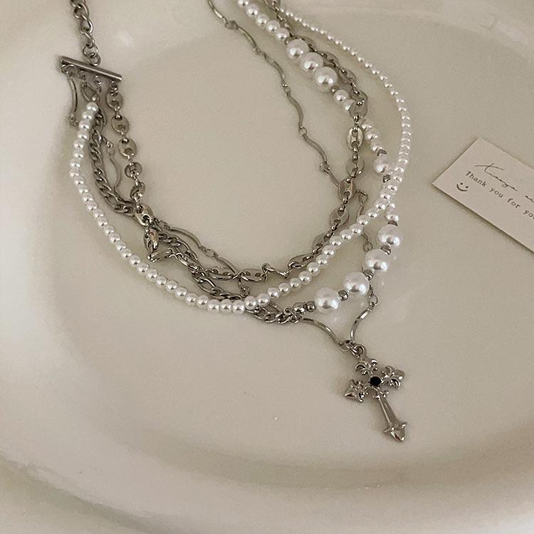 

Женское элегантное многослойное жемчужное колье-чокер с крестом