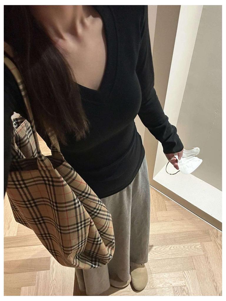 Women's Slim Fit V-Neck Long Sleeve White Base Layer T-Shirt for Fall/Winter