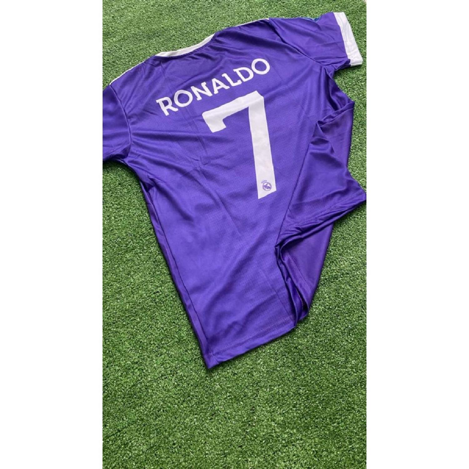 

Индивидуальный дизайн фиолетовый Роналду 2017 Кардифф Лига чемпионов финал Реал Мадрид футбольная рубашка для взрослых