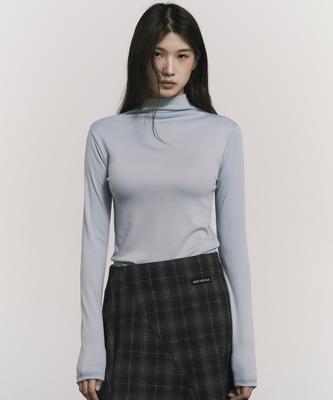 Nigaennikol [Essential] High Neck Slim Top_Sky Blue