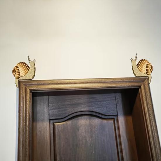 1 Pair Wooden Snail Door Topper Vintage Snail Shape Door Corner