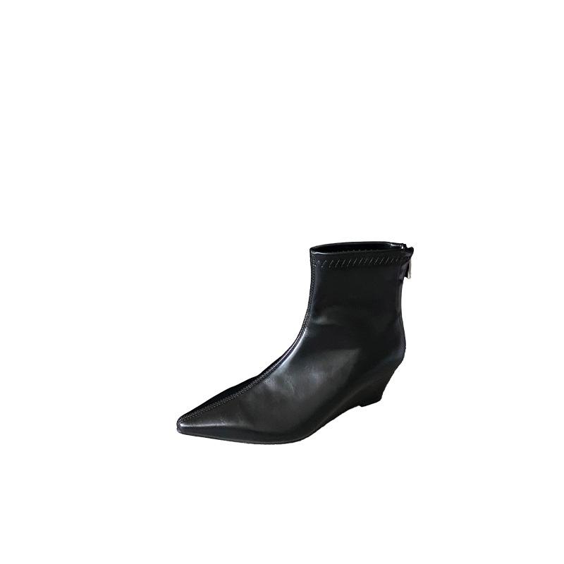 Autumn and Winter New Pointed Wedge Temperament French Fashion Sexy Short Boots