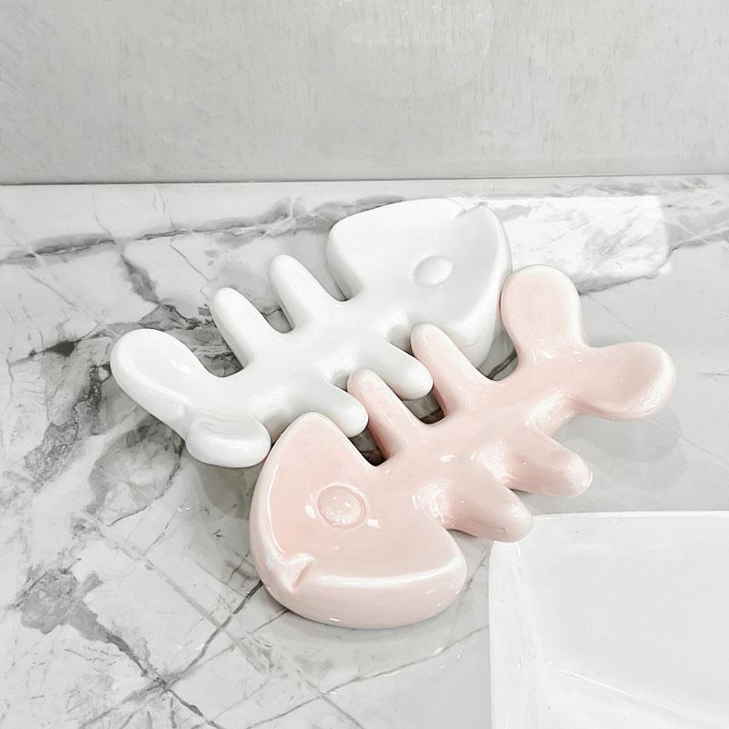 Cute fishbone bathroom soap box ceramic drain washing sink non perforated laundry box soap holder bathroom accessories