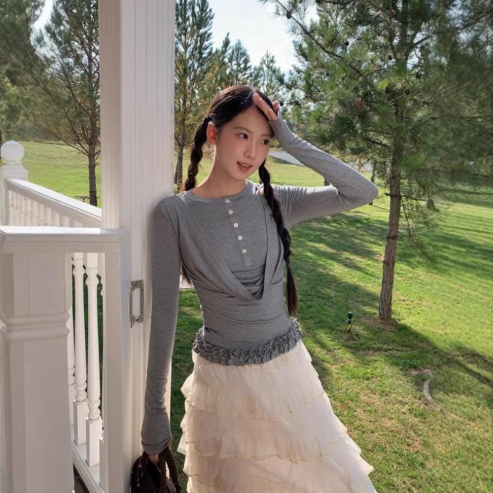 Korean Retro Fake Two-Piece Long-Sleeve T-Shirt, Flattering Swing Neck Button-Up for Women - Spring/Autumn Slim Fit