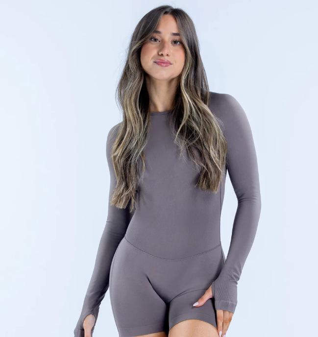 Matte Seamless Three-Layer Yoga Bodysuit with Chest Pads - Quick-Dry, Long Sleeve, European/American Style