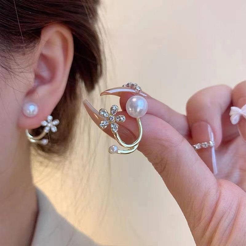 Korean Style Transparent White Love Stud Earrings for Women Sweet Fashion Acrylic Resin Peach Heart Earrings Jewelry Gift
