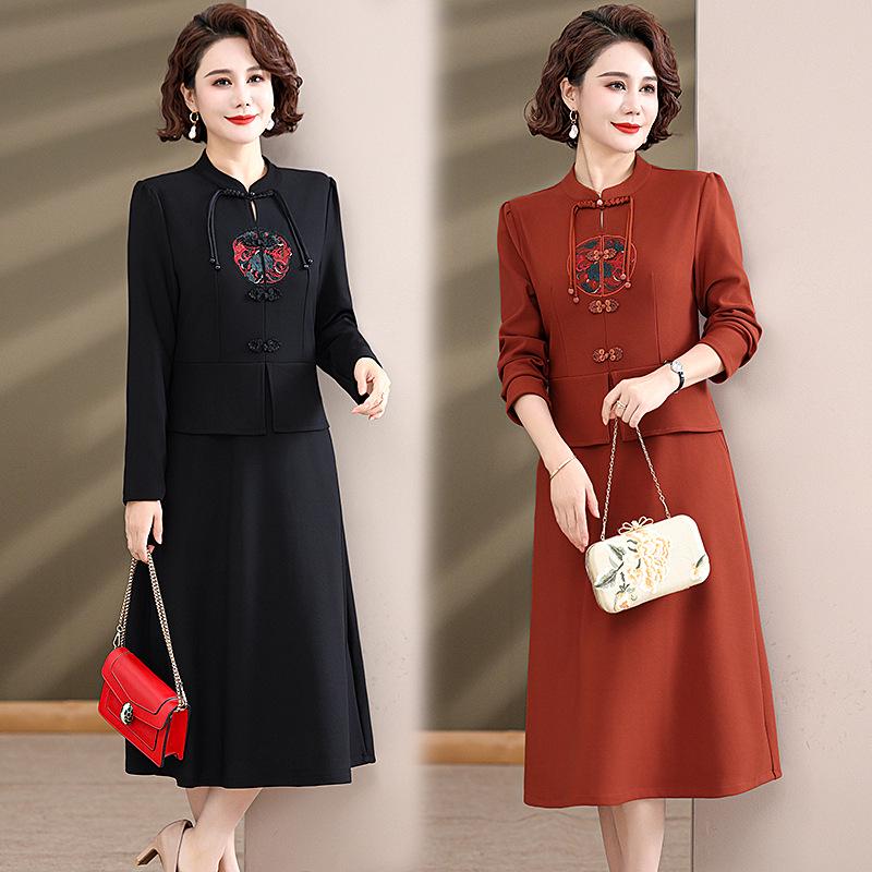2026 Elegant Chinese Mother's Day Dress for Mid-Aged Women - Long Skirt for Mother-in-Law at Weddings