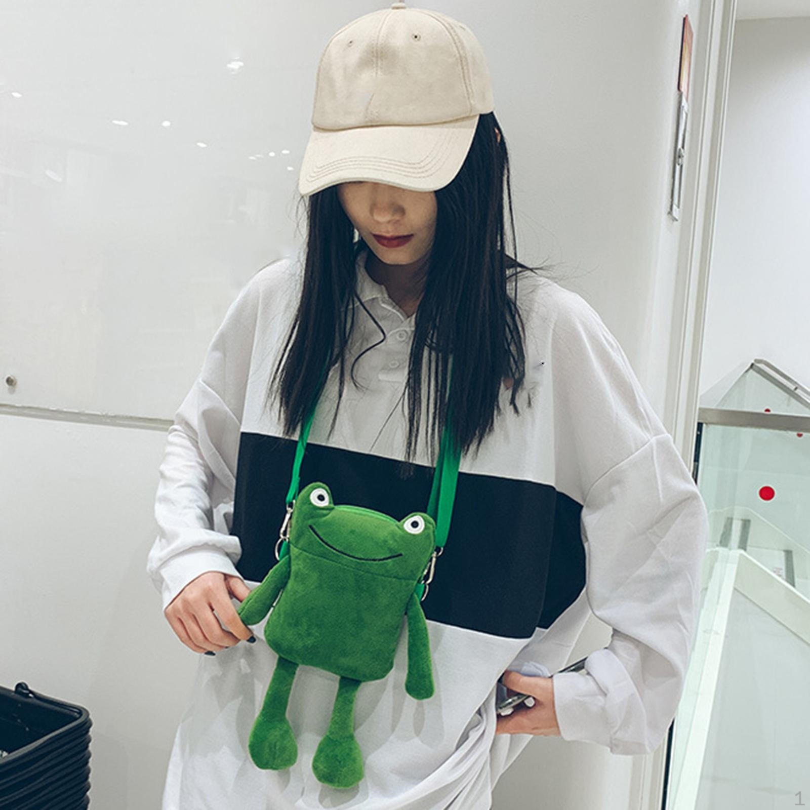 Женская сумка через плечо в виде лягушки на плечо с мультяшной стильной застежкой-молнией и регулируемым ремешком для девочек темно-зеленого 993₽