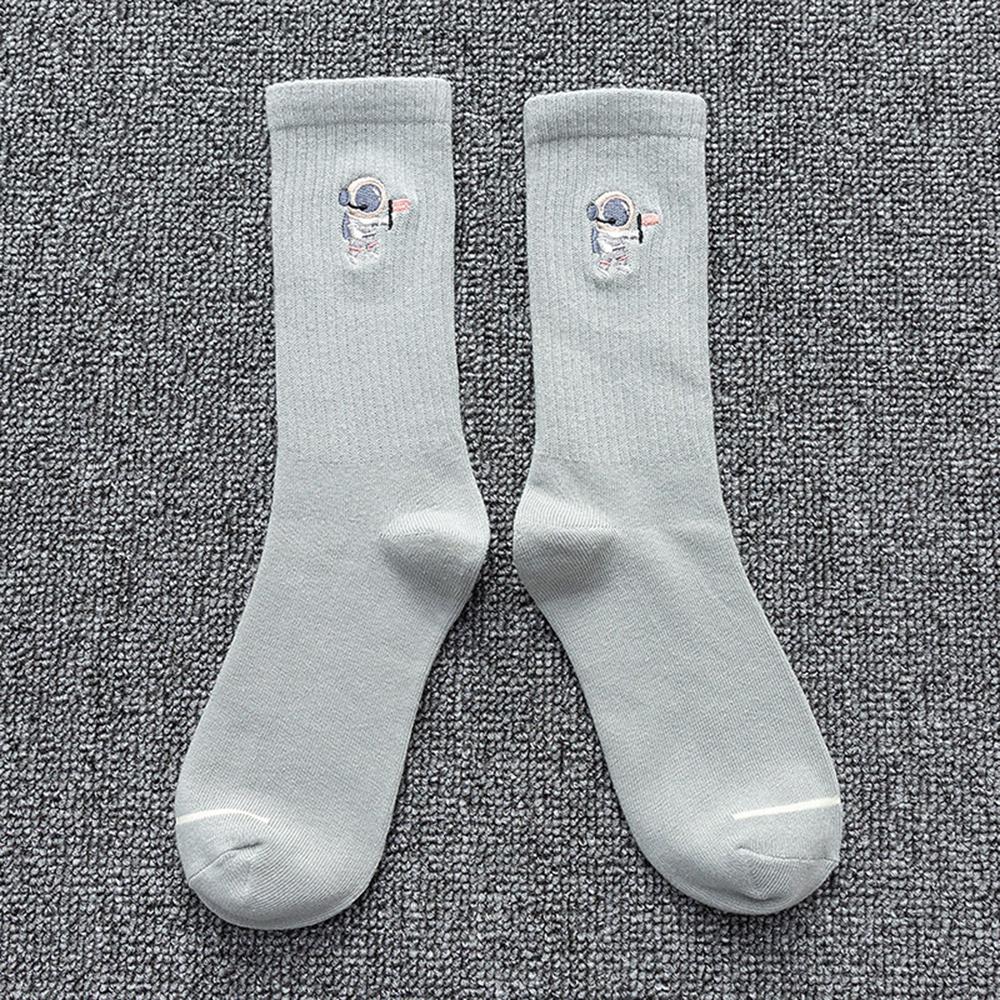 Fashion Women Men Embroidered Astronaut Couple Cotton Crew Socks Solid Colors Long Unisex Sport Mid Tube Tide Socks High Quality