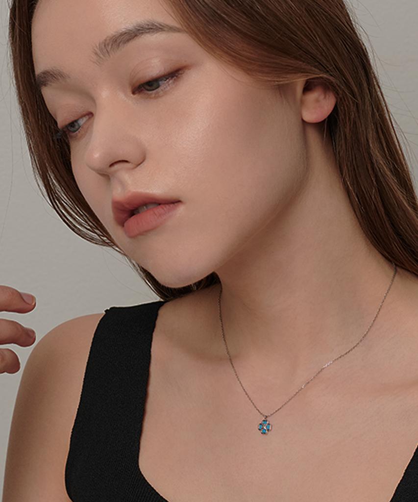 Loveenb [14K Gold] Turquoise Clover Necklace