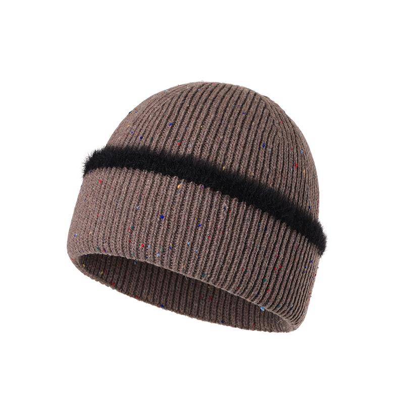 Rote Wollmütze: Unisex Wintermode, Warm & Vielseitig