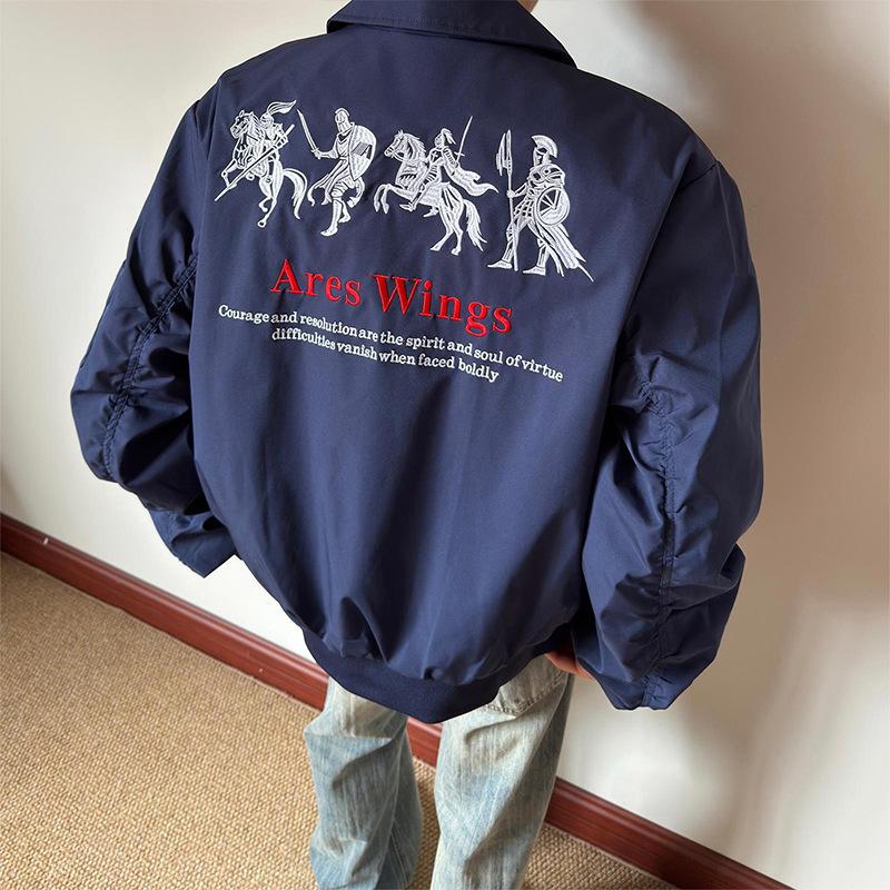 

Темно-синяя куртка с вышивкой военного коня, мужская осенняя, американская, хулиганская, красивая, высококлассное пальто, чистый крой, лацканы, бейсбольная куртка XXL тёмно-синий