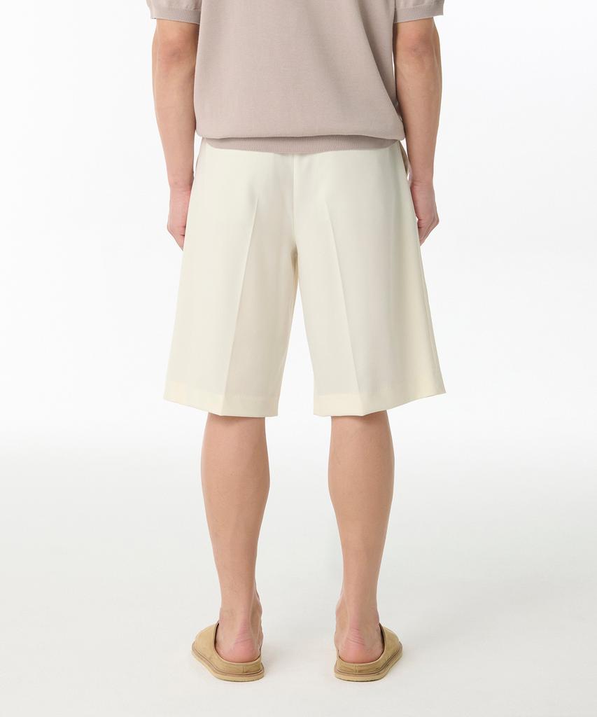 MUSINSA STANDARD Wide Bermuda Hidden Banding Half Slacks [Cream]